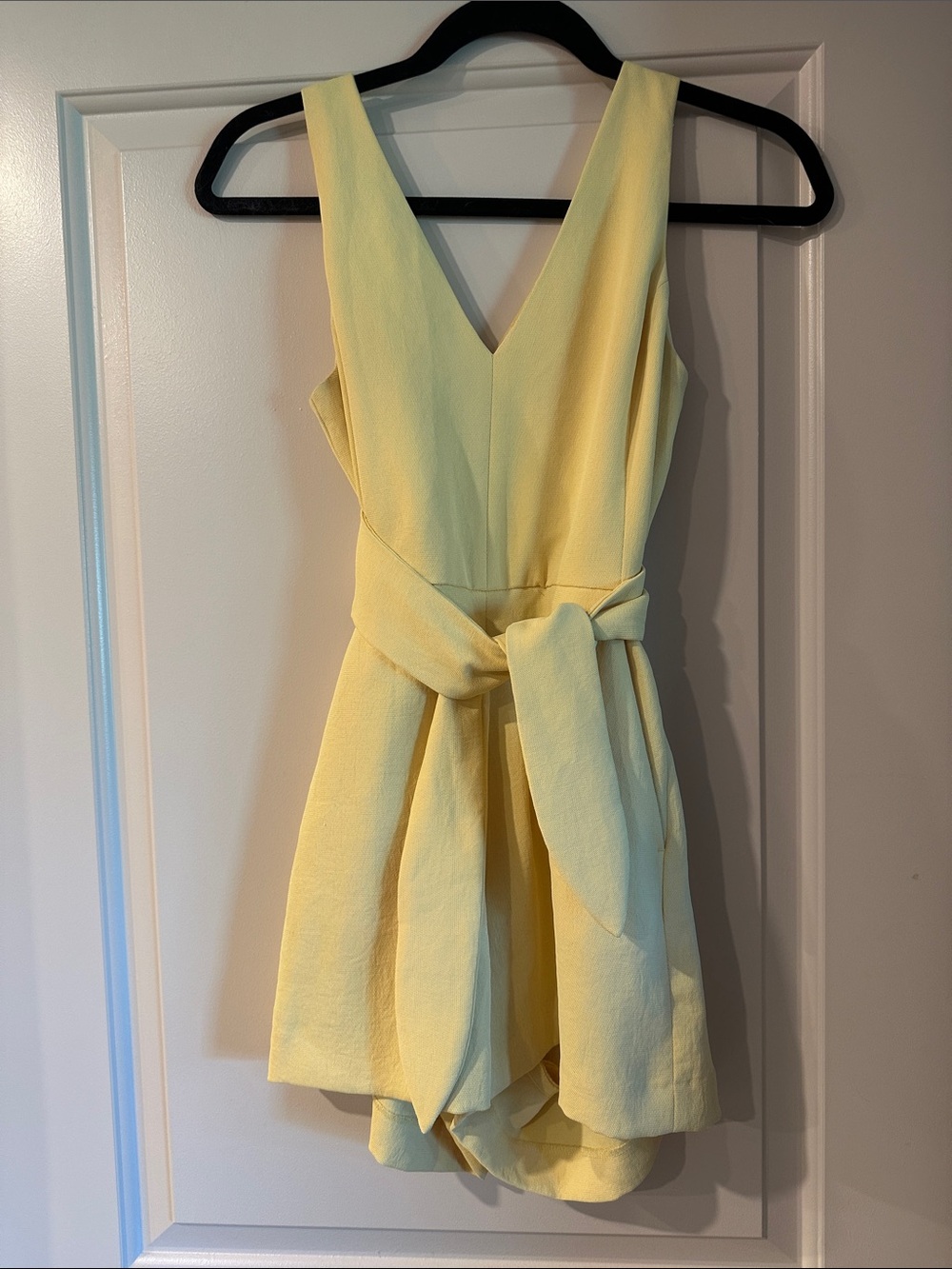 Wilfred Aritzia Butter Yellow Ecoulement Tie-Up Romper